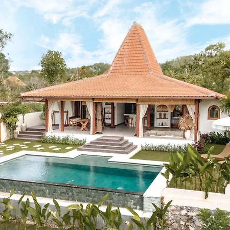 Spacious Retreat At Villa Wanderlust With Infinity Pool
