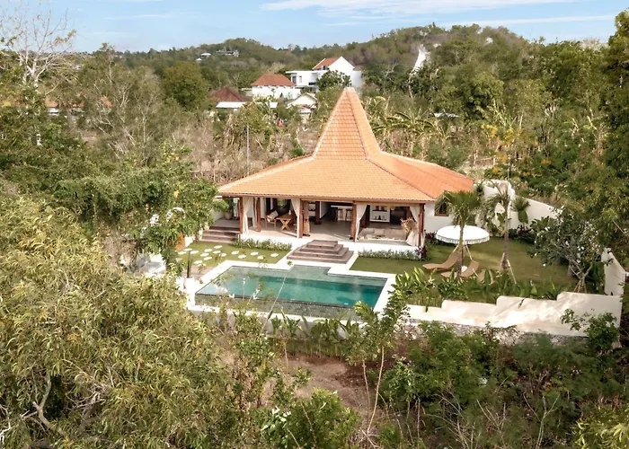Spacious Retreat At Wanderlust With Infinity Pool